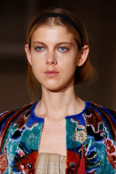 Look 95